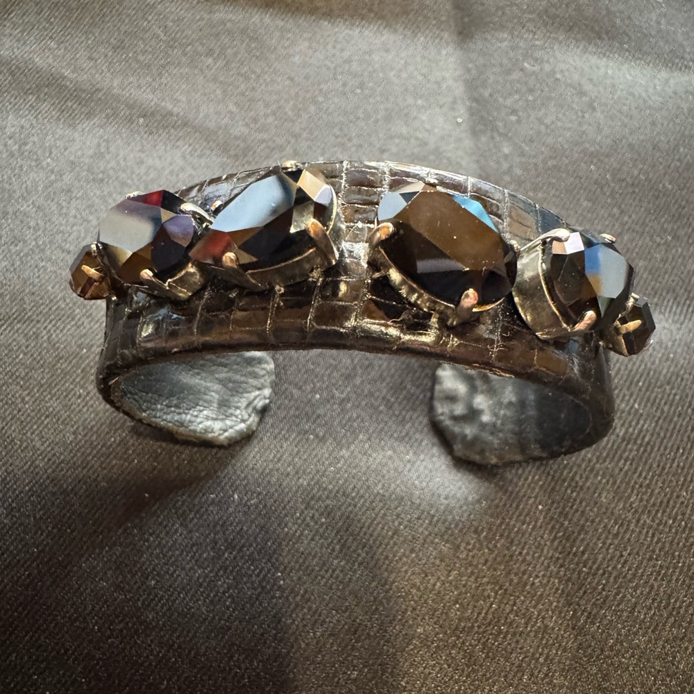 Ted Rossi Luxury brand Elegant Black Swarovski Gemstone Cuff Bracelet